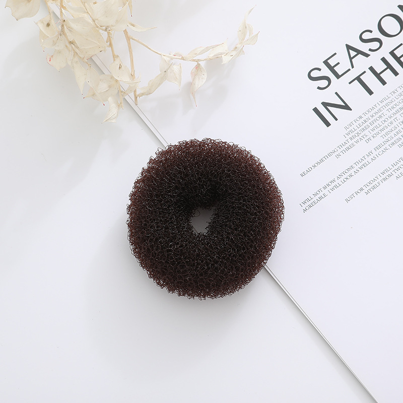 Fabricantes de bolos de cabeza de punto para el cabello atado adornamiento de cabello trenzado artefacto de donut anillo de cabello brote de flores herramientas de cabello