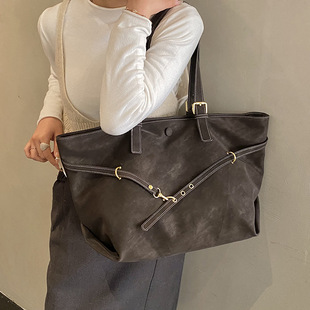 (Cross-border trading), winter capacious shoulder bag, retro fashionable one-shoulder bag