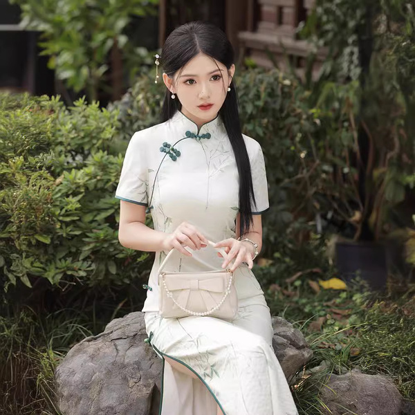 Summer retro cheongsam