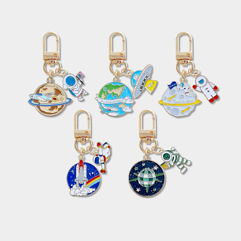 Cute Planet Space Astronaut Keychain Creative Cartoon Metal Pendant Dream Bag Accessories Small Gift Cute Planet Space Astronaut Keychain Creative Cartoon Metal Pendant Dream Bag Accessories Small Gift