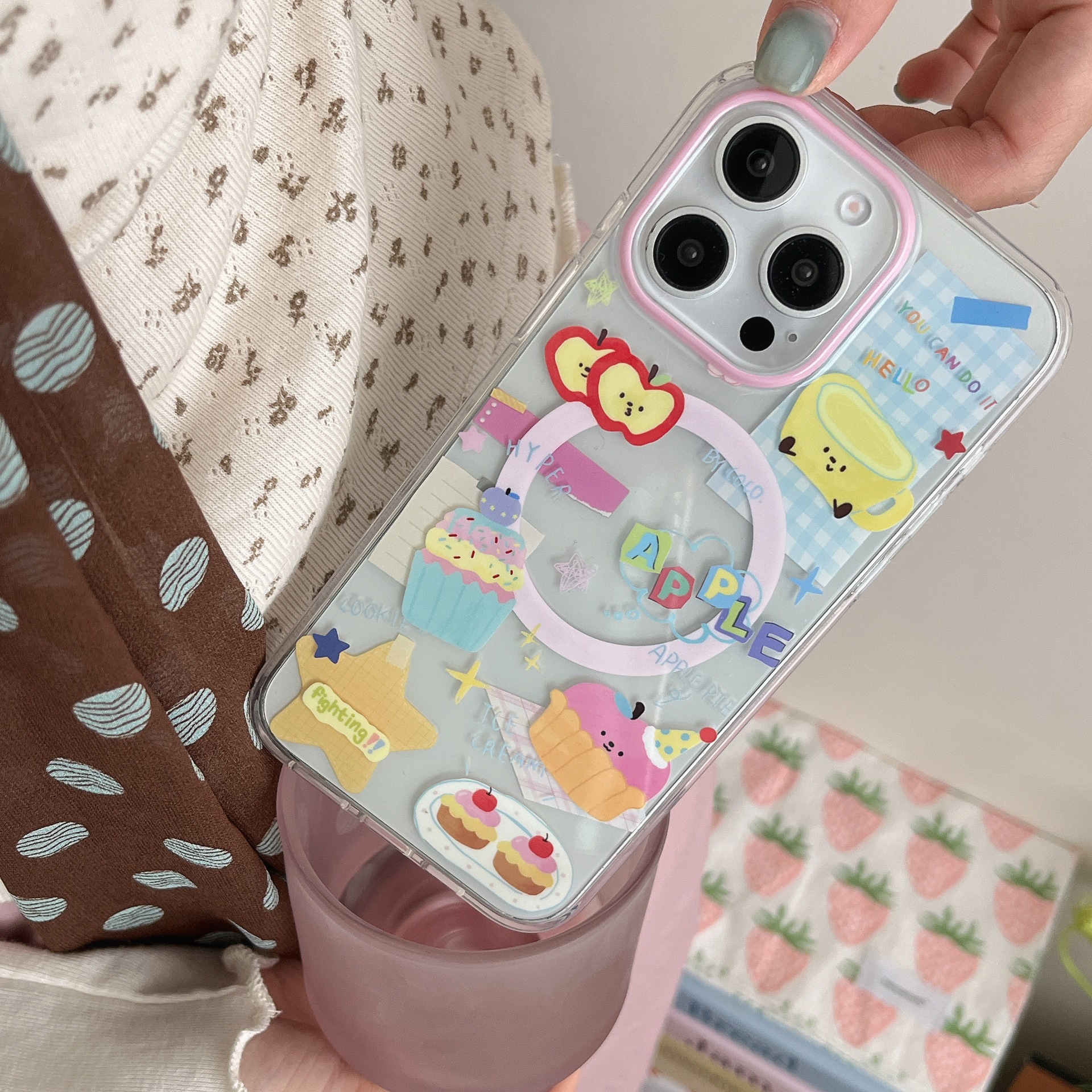 Pequeño pastel simple estrella apple 16ProMax niña corazón 15Pro dibujos animados 14/13 atracción magnética 15PM