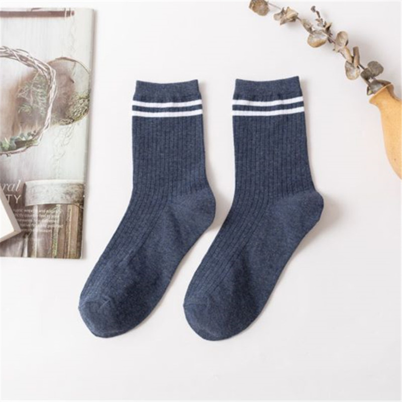 Otoño e Invierno rayas verticales calcetines de algodón de color sólido hombres y mujeres cordón media-pantorrilla longitud calcetines clásico casual cómodo calcetines de algodón peinado