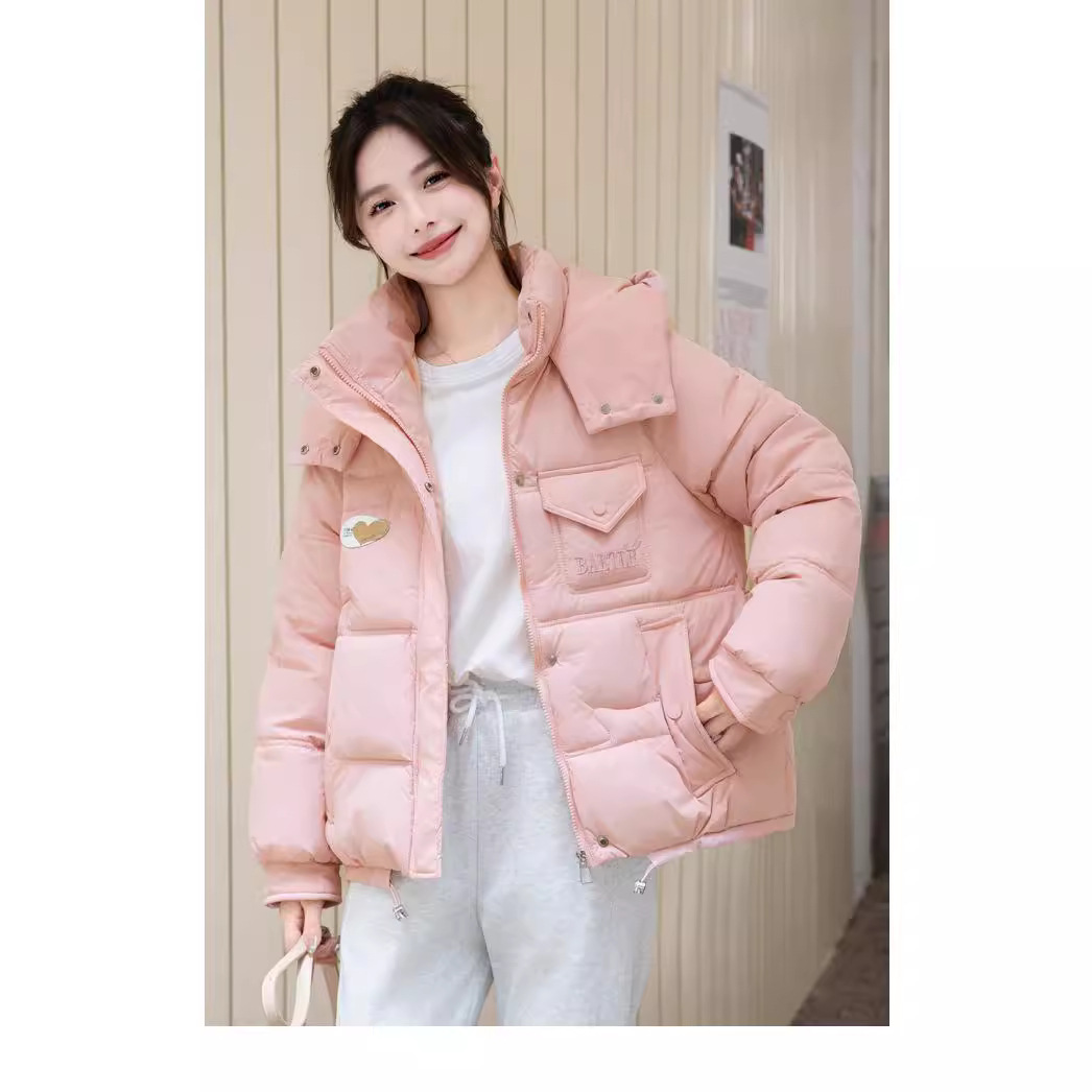 Chaqueta de algodón de pluma corta de mujeres otoño invierno 2024 nueva moda de algodón de moda abrigado chaqueta de algodón de pan pequeño