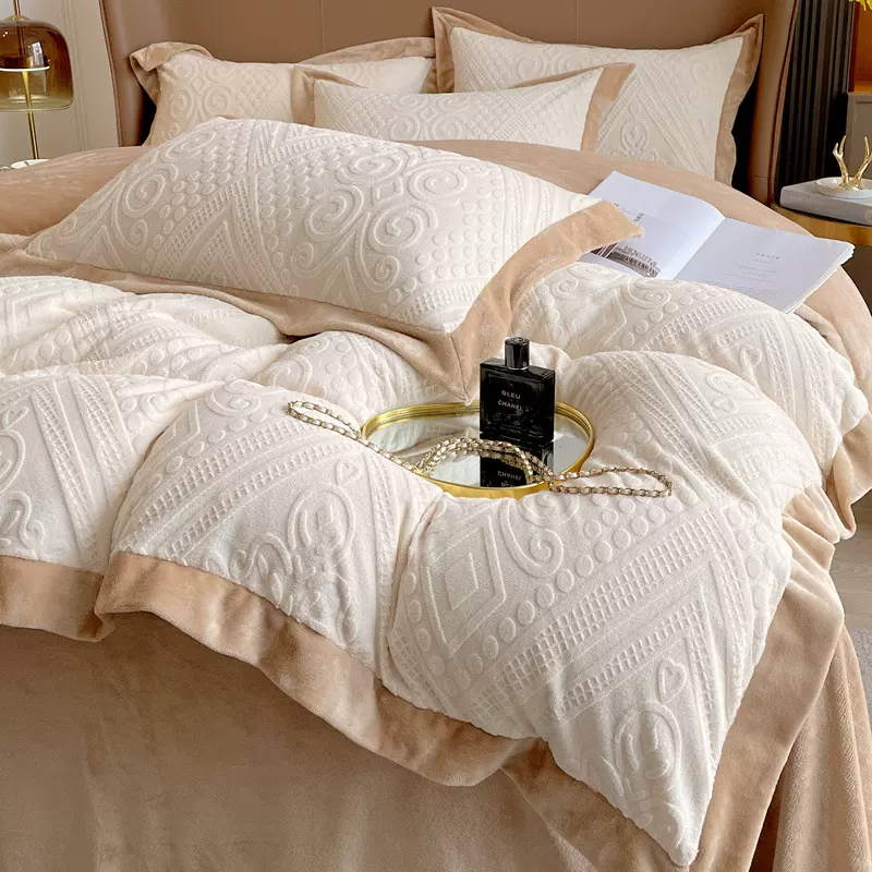 A类雕花牛奶绒四件套纯色欧式加厚双人床笠款床上用品批发亲肤