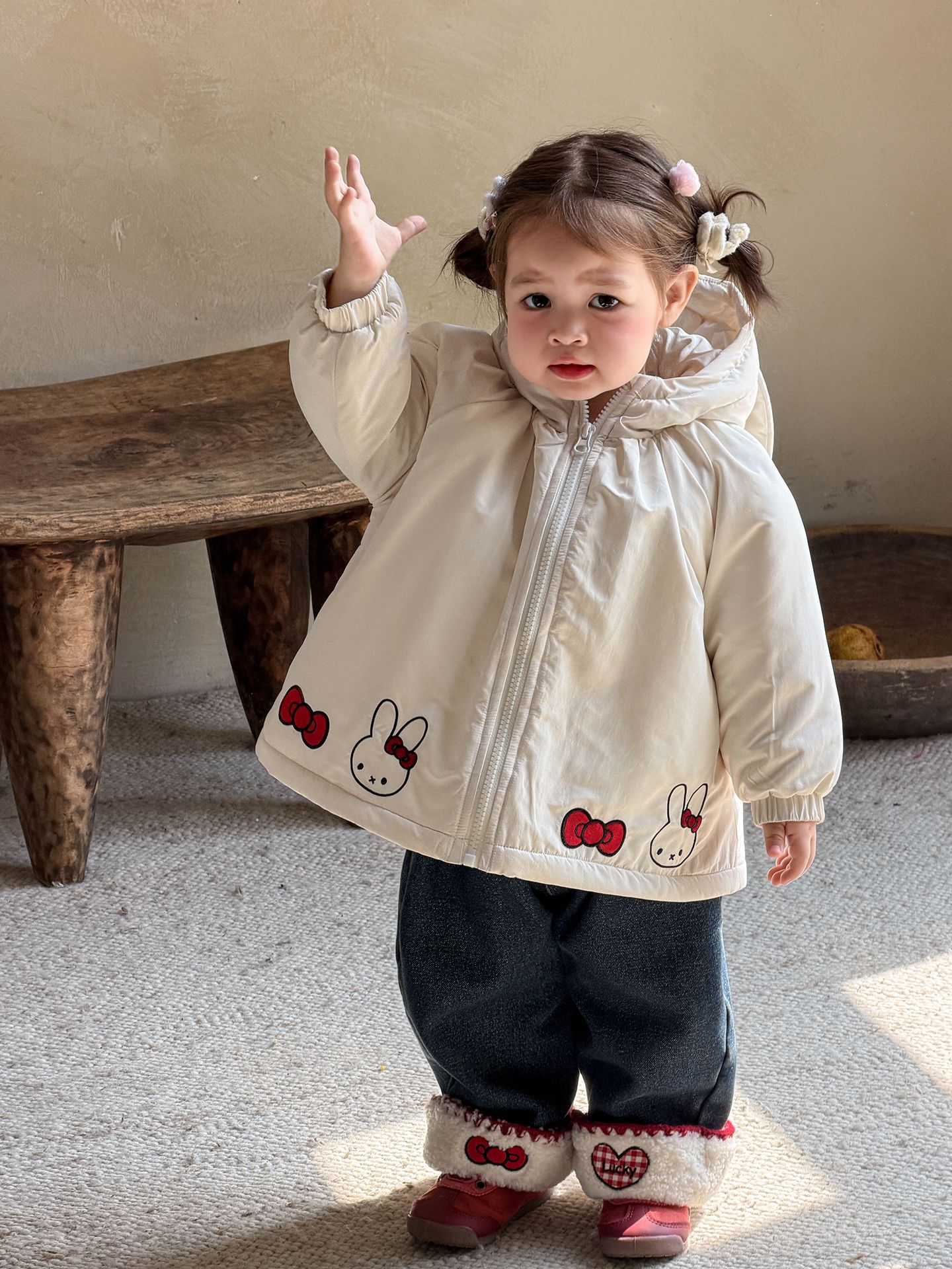 Sugar Pear ropa infantil de niñas de algodón ropa de invierno 2025 aire extranjero engrosado abrigo de algodón para niños ropa de bebé chaqueta de algodón