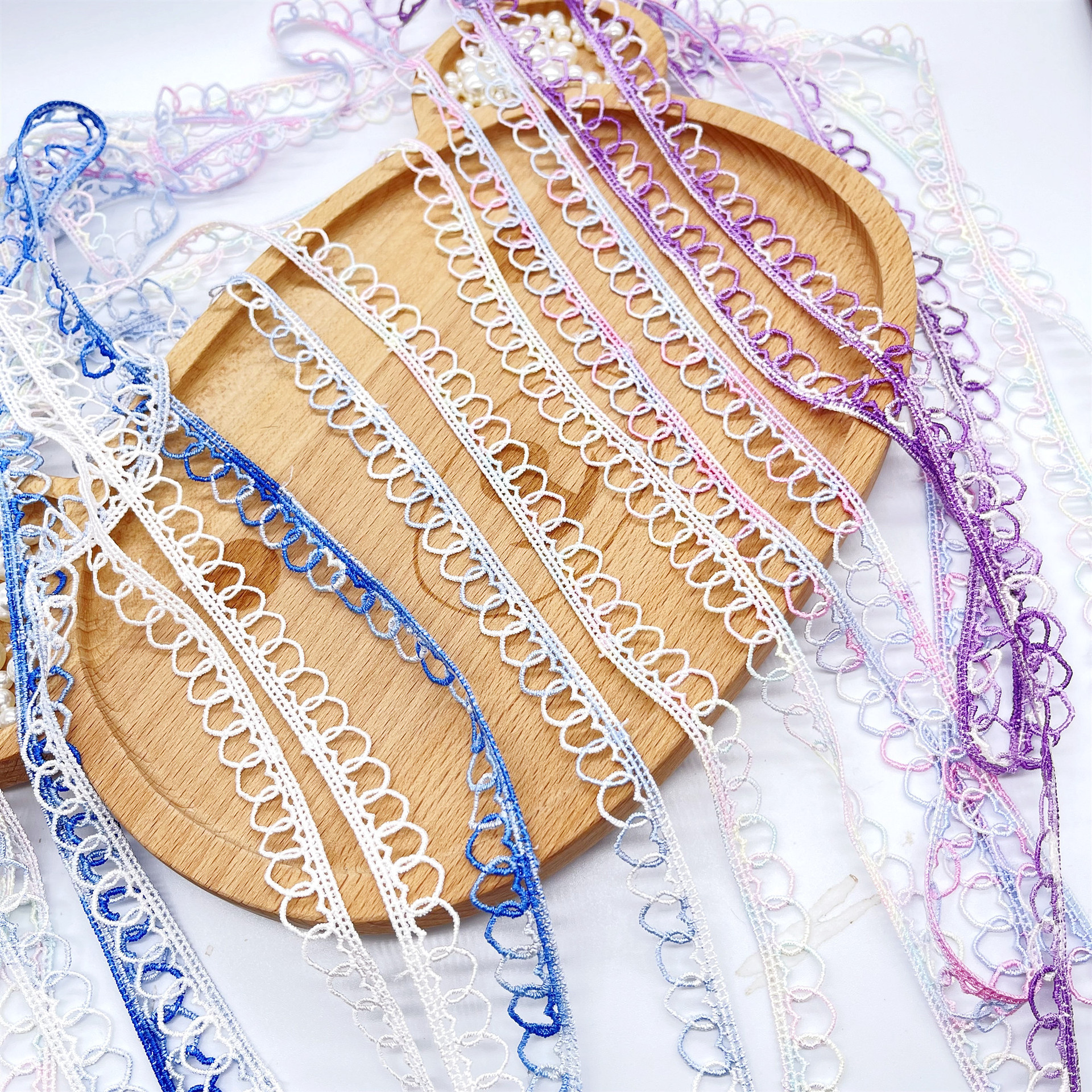 E-726渐变色彩色涤纶丝镂空水溶爱心蕾丝花边