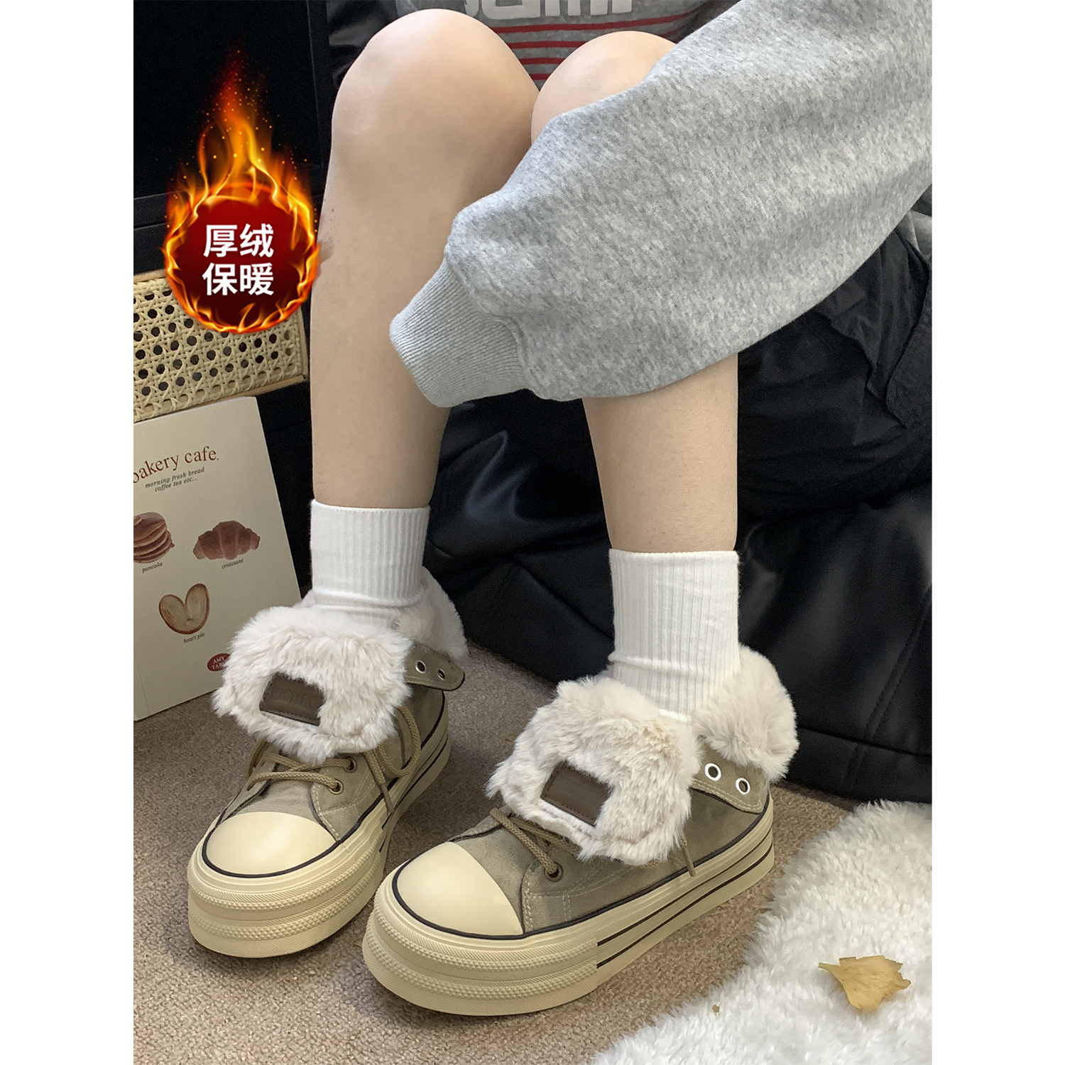 Yuanyi Shoe Store 2025 Winter New Style Niche Thick-Soled Fleece-Lined Warm High-Top Sneakers for Women Mis-1713