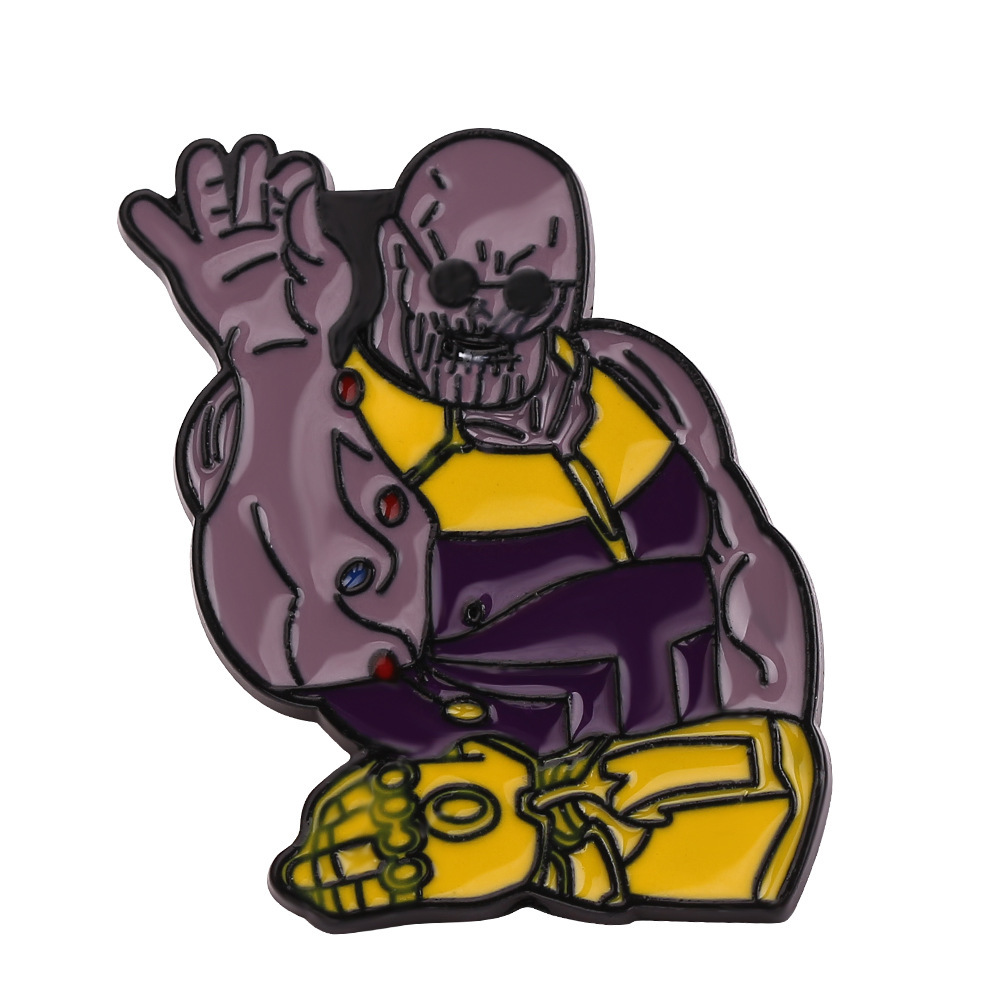 Nuevo broche de película europea y americana de Marvel transfronteriza Moonlight Knight Crimson Bruja Loki Thanos esmalte PIN