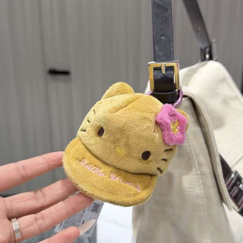 Black Leather Hello Kitty Duckbill Hat Plush Pendant, Cute Hat Cartoon Backpack Decoration Black Leather Hello Kitty Duckbill Hat Plush Pendant, Cute Hat Cartoon Backpack Decoration