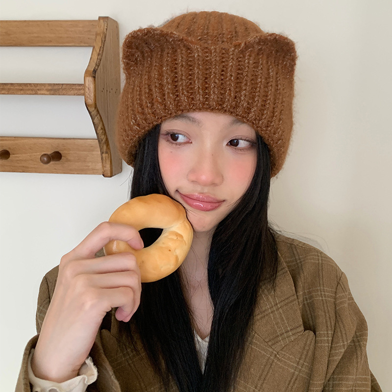Funny and cute cat ear hat, thick and warm for winter, striped knitted beanie, perfect for photoshoots and as a windproof head covering Funny and cute cat ear hat, thick and warm for winter, striped knitted beanie, perfect for photoshoots and as a windproof head covering