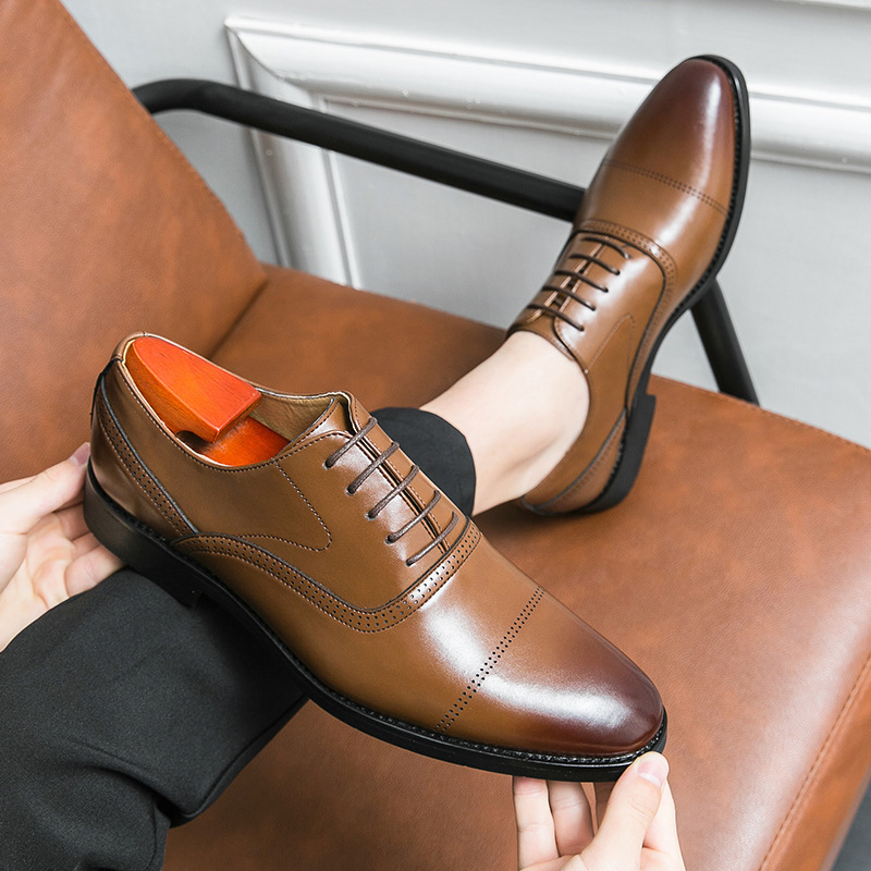 Zapatos de cuero de negocios grandes transfronterizos de moda para hombres, zapatos de Oxford simples, correa sólida, suela gruesa y alta, zapatos de cuero. image 1