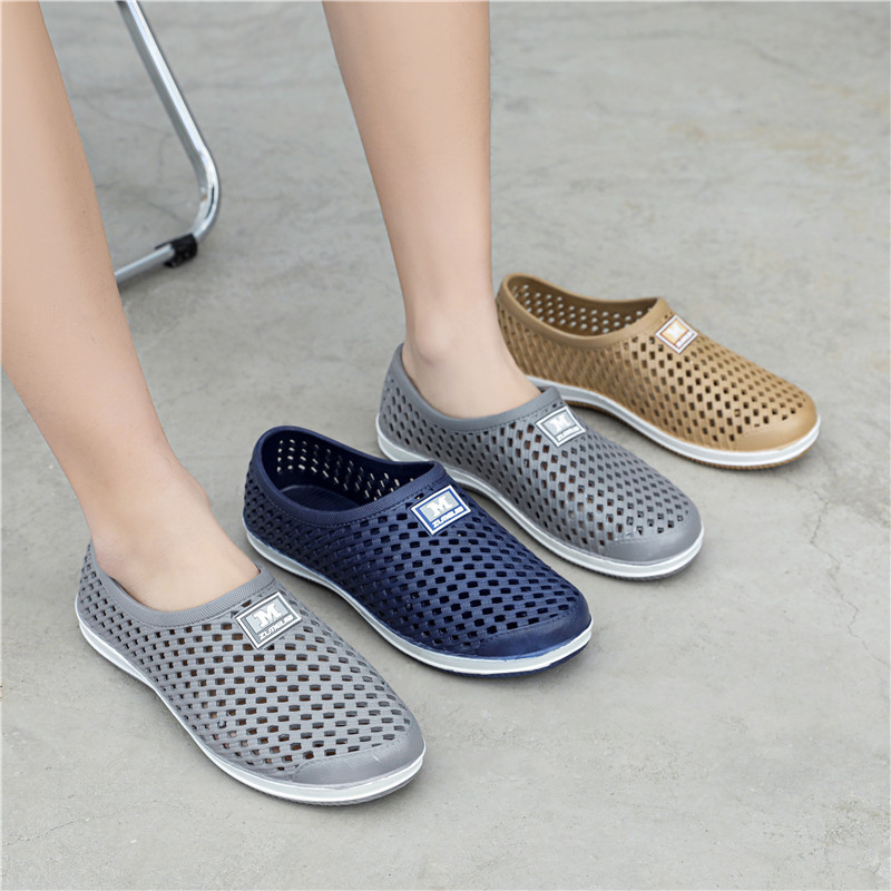 Men's Closed-Toe Sandals, Clogs for Couples, 2026 Summer New Non-Slip Beach Shoes, Outdoor Wear, Korean Style, Suitable for Women