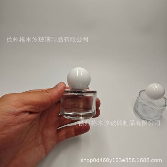 Wholesale transparent glass perfume bottle screw bottle 30ml high-end perfume bottle portable mini spray bottle empty bottle