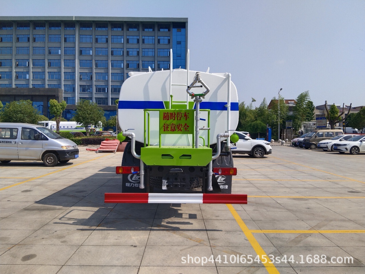 Construction Site Engineering Dust Suppression Sprinkler Truck, Landscaping Irrigation Sprinkler Truck, National Vi Dongfeng 12 Cubic Meter Sprinkler Truck