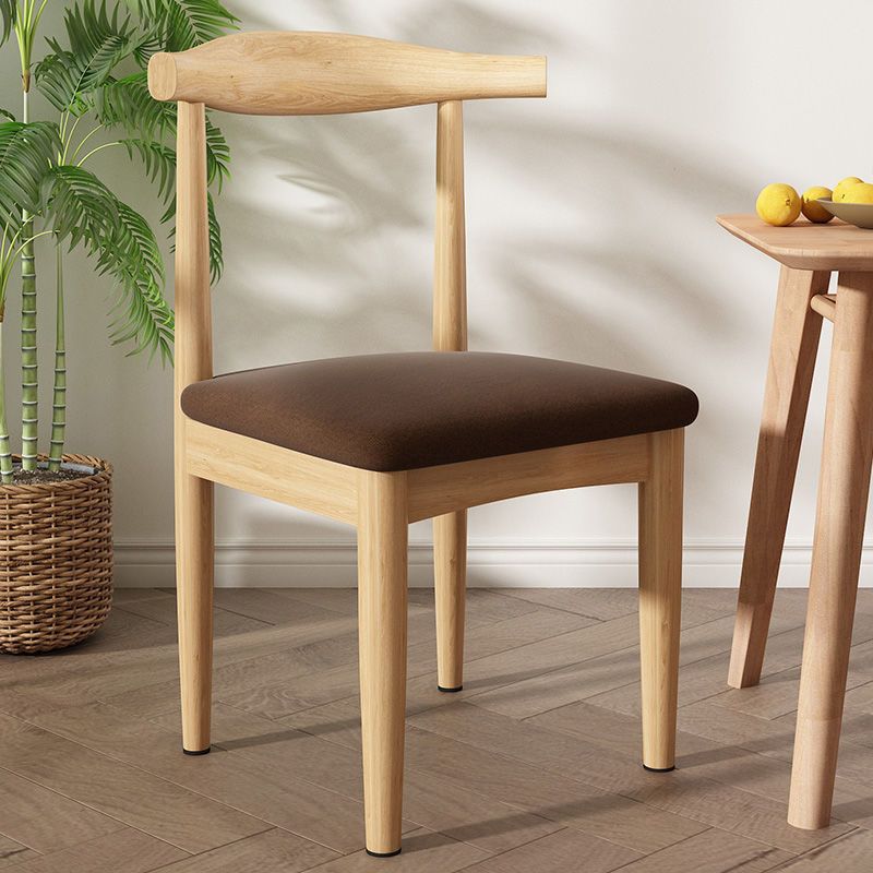 Fraxinus mandshurica 어두운 다크 브라운 패브릭 쿠션 호른 의자 [성격]]