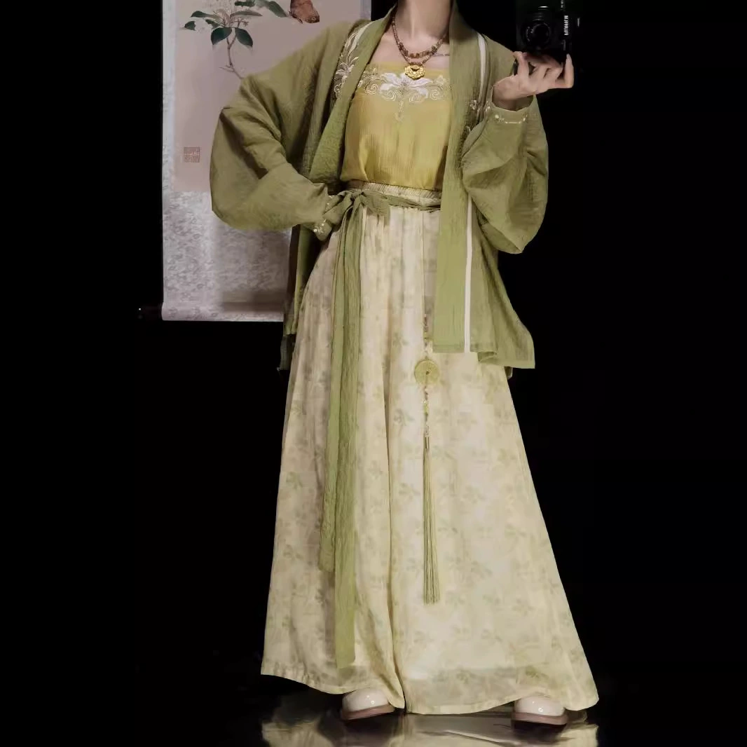 Трава пушистая оригинальная песня Hanfu женский самолет рукава, юбка, юбка, плиссированная юбка, улучшенная повседневная весенняя и летняя одежда