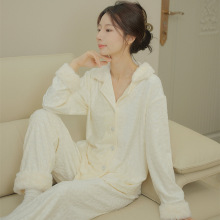 海岛绒睡衣女2025年秋冬新款轻奢长袖轻奢压花保暖套装家居服外穿