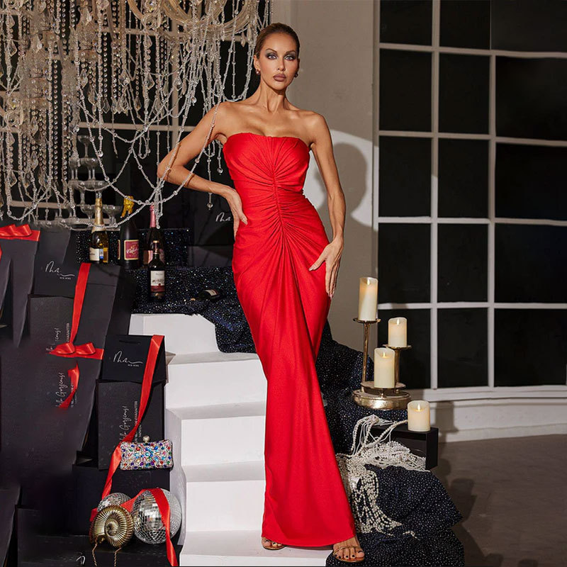 Comercio electrónico transfronterizo importación y exportación de nuevos vestidos europeos y estadounidenses PARTY vestidos de banquete de mujeres de alto nivel vestidos de pecho abierto