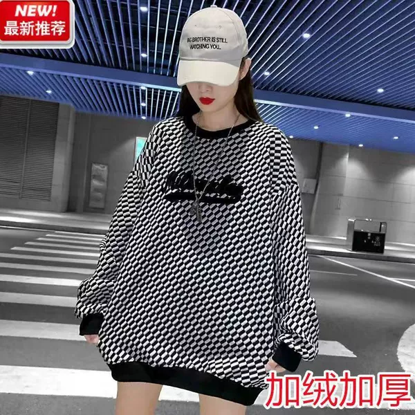 Black and White 907 [Limited Time Special Offer]
