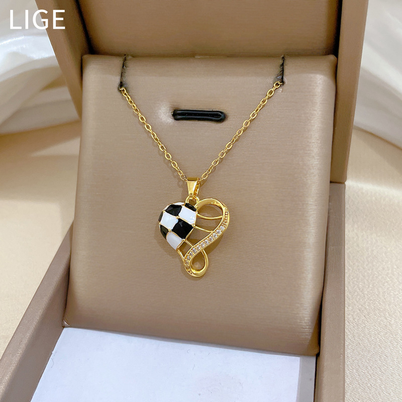 Elegant Houndstooth Diamond Necklace In Titanium Steel For Women_voghion.com