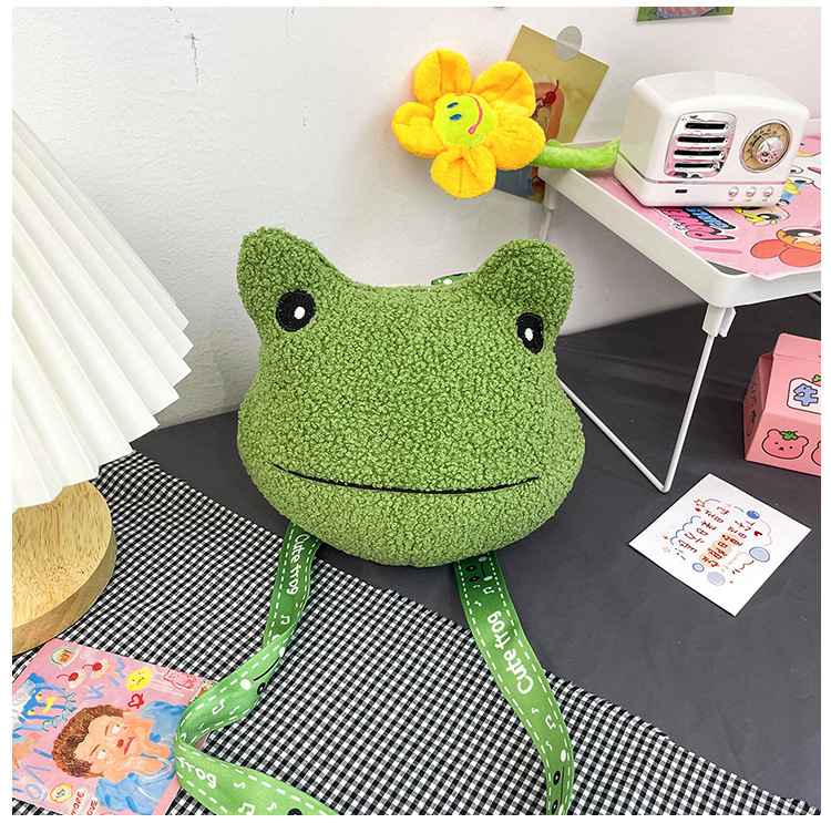 2021 Autumn New stylish and cute green frog single-shoulder crossbody bag wallet plush toy birthday gift for girls undefined