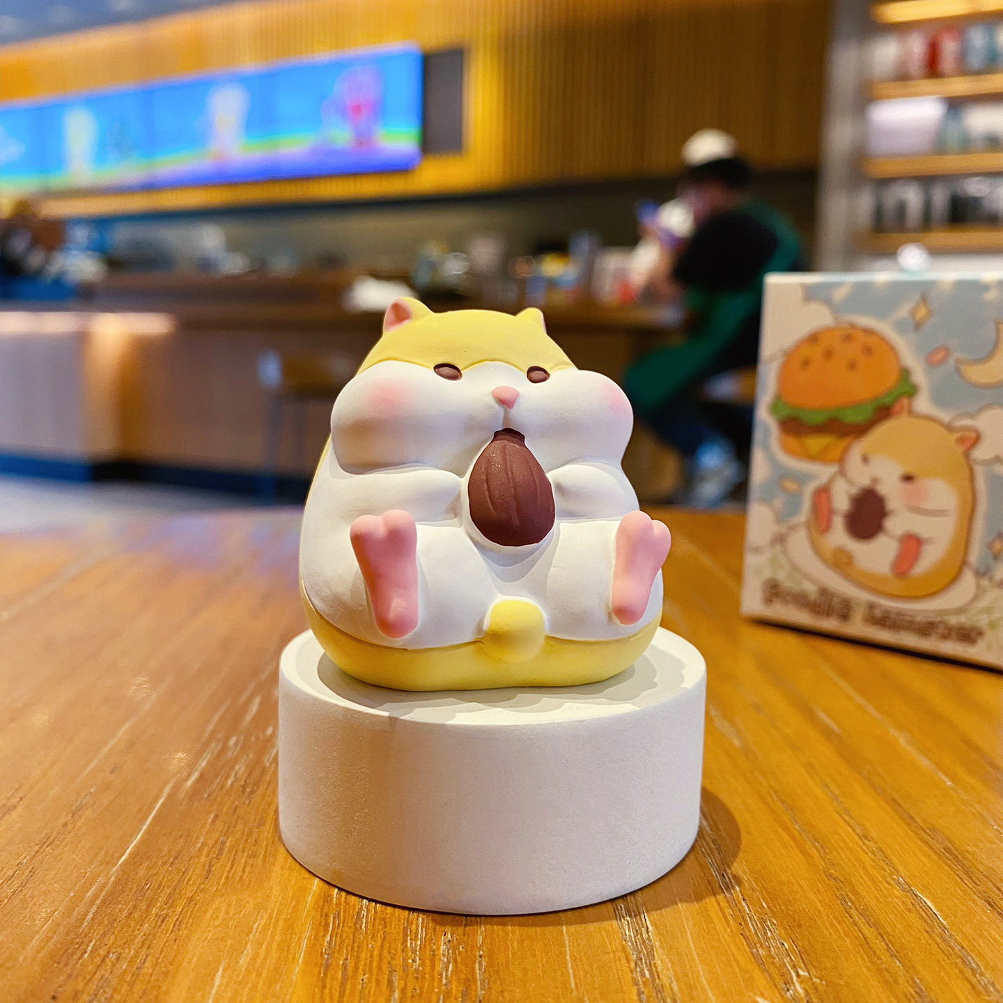 Оригинальные украшения из серии хомяков-гурманов в стиле дыни