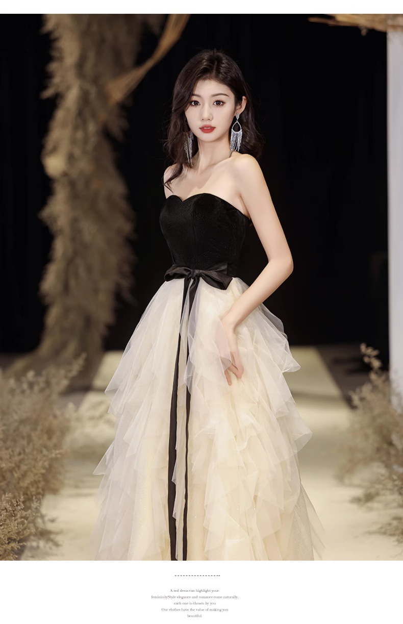 Váy dạ hội maxi thắt eo cổ chữ U không tay chất liệu nhung đen — Nhung đen chi tiết 15