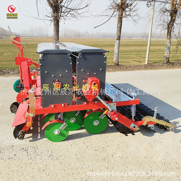 多行小麦播种机双排线浆腿式拖拉机配套无级变速玉米谷子播种机