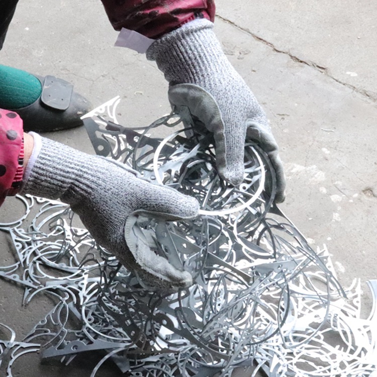 防割防刺钢丝劳保手套新能源防扎耐磨玻璃修理剪板机械园艺防护