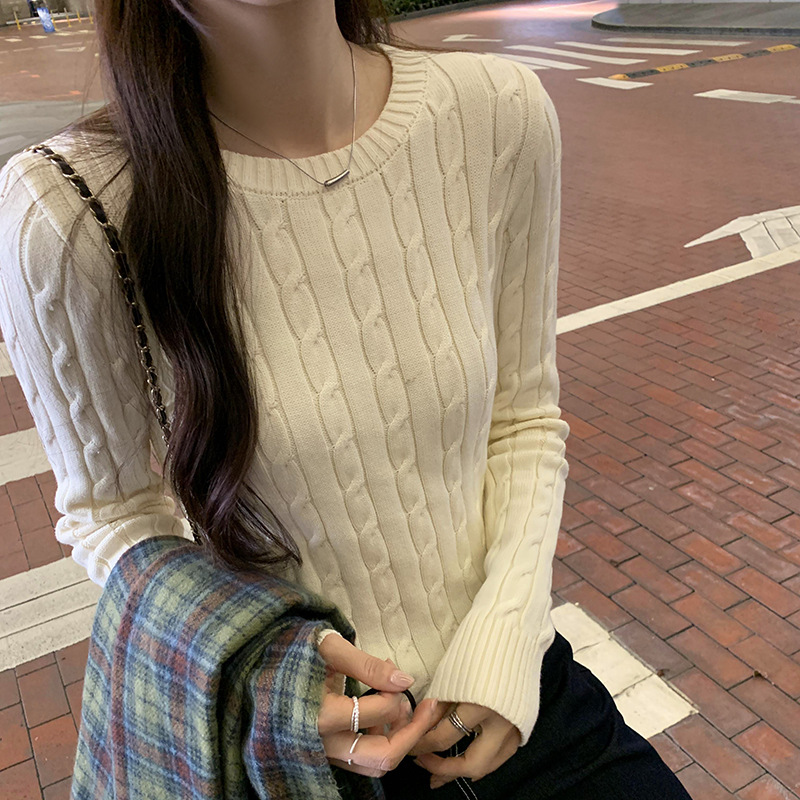 Twist Texture Shoulder Knitted Base Shirt Women's Autumn and Winter 2024 New Korean Style Advanced Sense Academic Style Inner Top