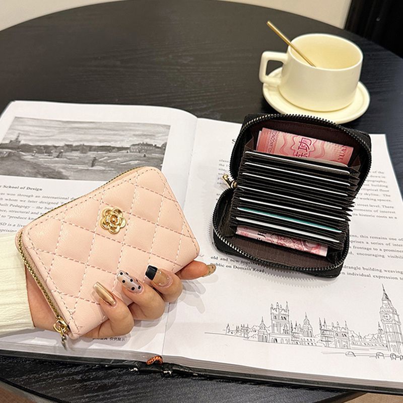 Lingerie bolsa de tarjetas para mujeres compacta y exquisita de alta calidad 2025 nuevo anti-magnetizado multi-tarjeta certificados de tarjetas bancarias bolsa de cambio