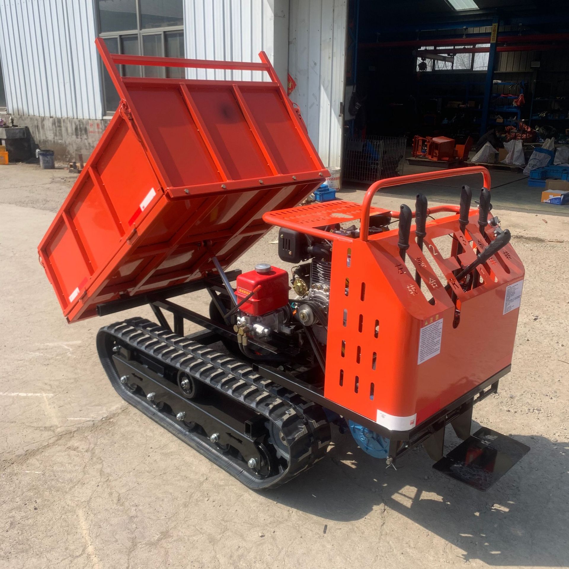 履带运输车小型山地全地形爬山虎运输车果园自卸农用车履带运输车