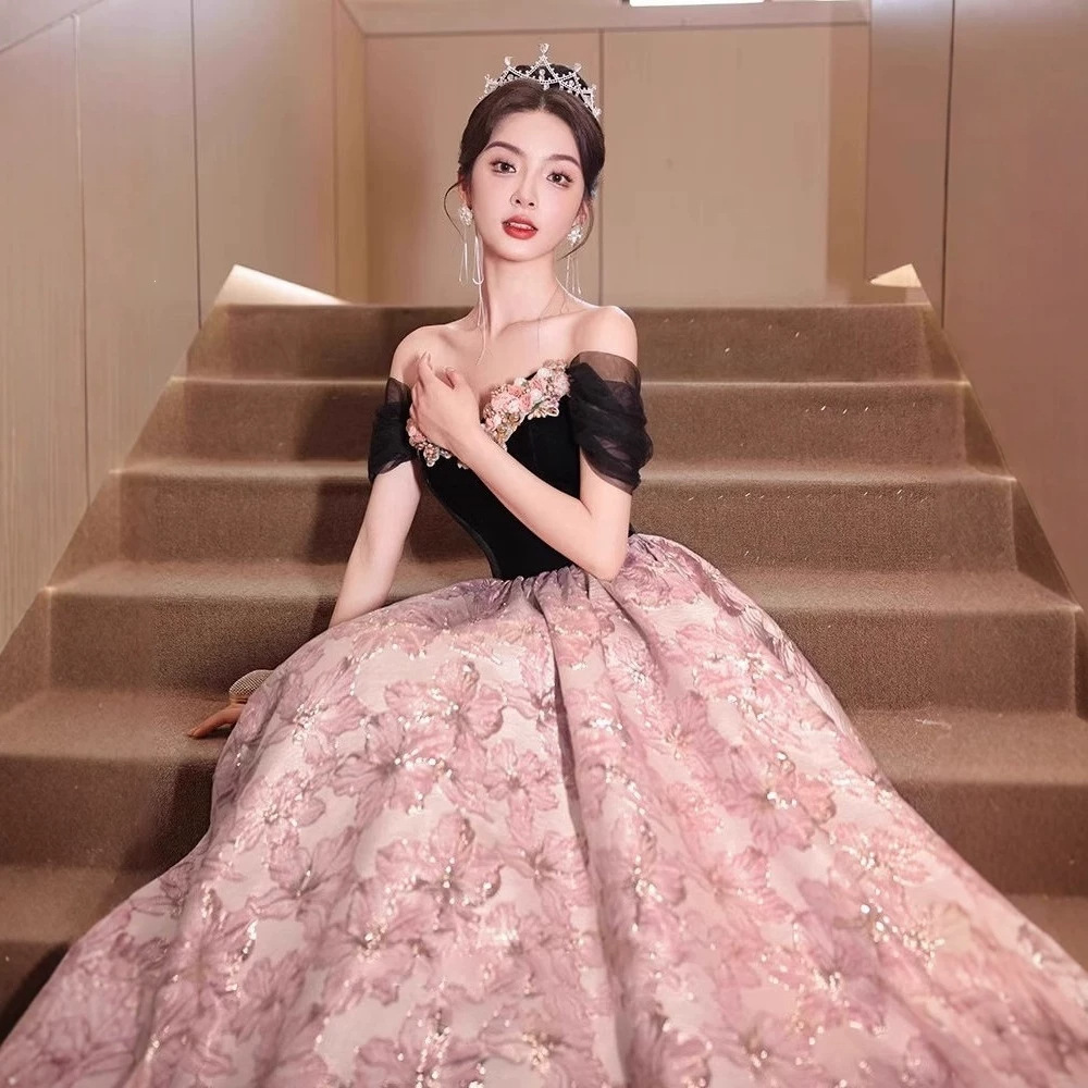 Đầm dạ hội đen cổ yếm dáng ôm đuôi cá kiểu Pháp — Đen, Đỏ rượu