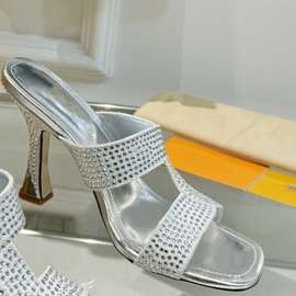 24新款复古方头露趾细高跟烫钻凉鞋后空仙女风性感凉拖鞋炸街女鞋