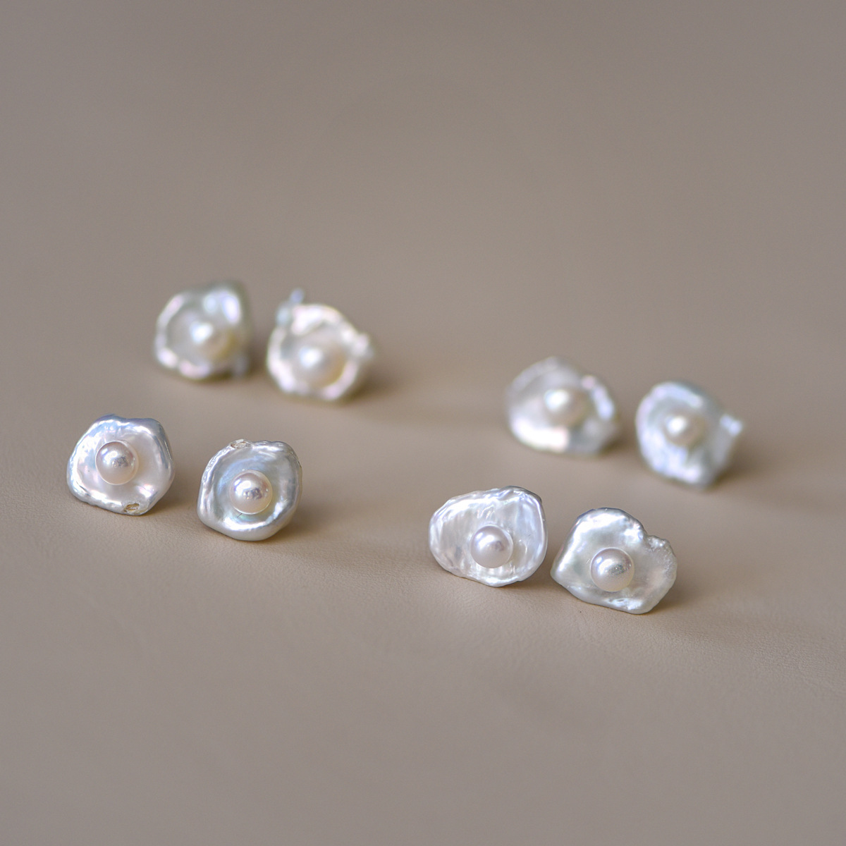 Retro elegant universal small earrings from pearl