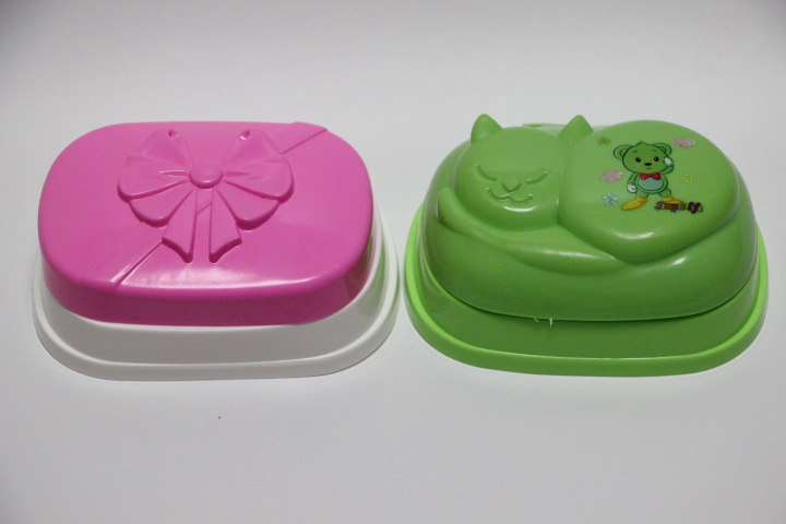 Exportación de plástico flip bow caja de jabón ternera caja de jabón de drenaje con tapa PS caja de jabón de goma de acero