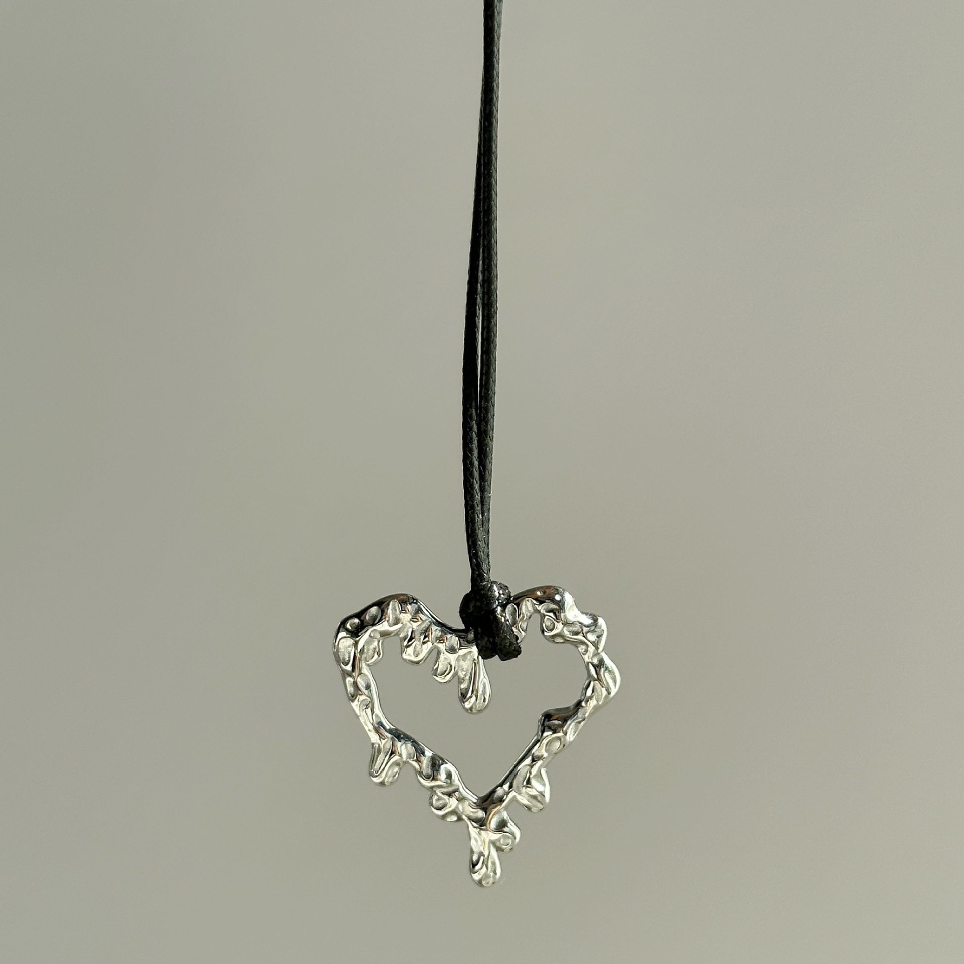 18g Weight Ion Plating (IP) Gold Plating Process Earrings, Necklace Classification 1 Piece, 1 Pair Quantity Daily, Street Occasion 304 Stainless Steel, Titanium Steel Material Heart Shape Pattern Women's Gender Retro, Classic Style Style Wholesale Retro Classic Style Heart Shape Titanium Steel Earrings Necklace 8