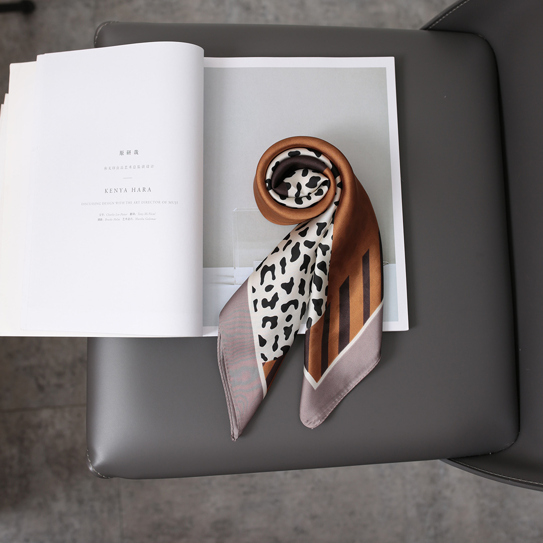 Square Scarf Women Leopard Print Seasonal Accessory Stylish_voghion.com