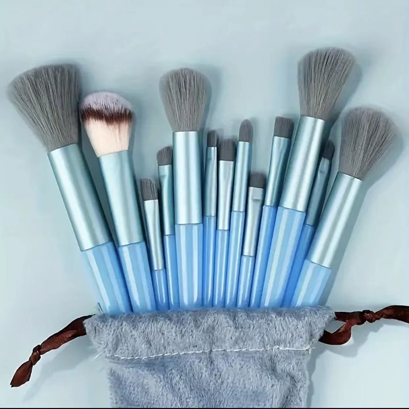 Cuatro estaciones azules 13 cepillo de maquillaje ultra suave de alto brillo eclipsante sombra de ojos Cangzhou fijo el mismo conjunto de bolsas de cepillo de maquillaje