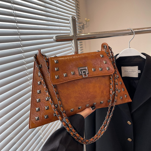 Dark Knight Vintage Buckle Bag for Women  Autumn/Winter New Arrival with Texture Chain Handle Top Handle Shoulder Bag