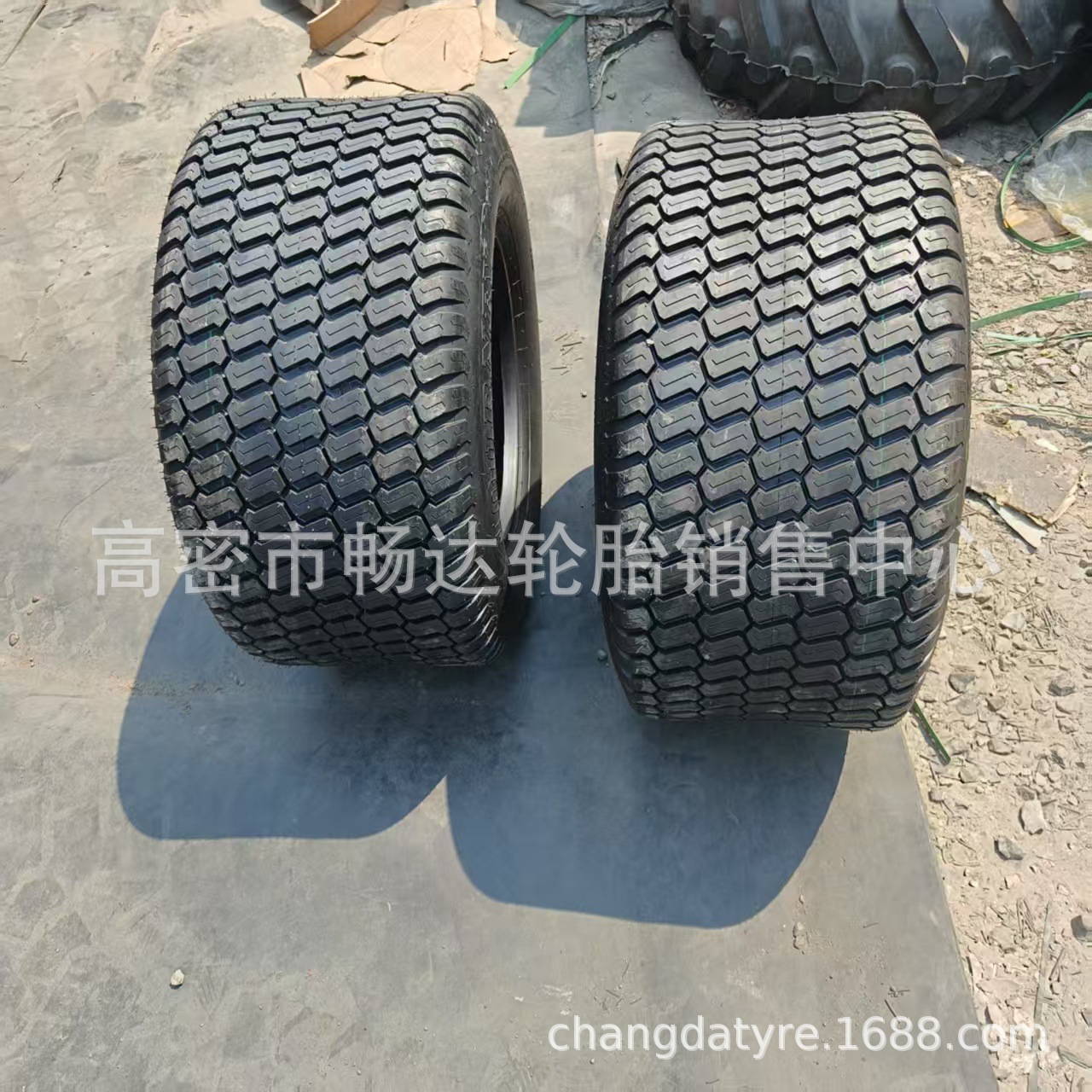 草地轮胎54x31-26 27*10.5-15 29x12.5-15 31*15.5-15 44*18-20