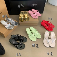 2024夏季法式厚底人字拖外穿漆皮糖果色夾趾坡跟拖鞋度假涼拖鞋