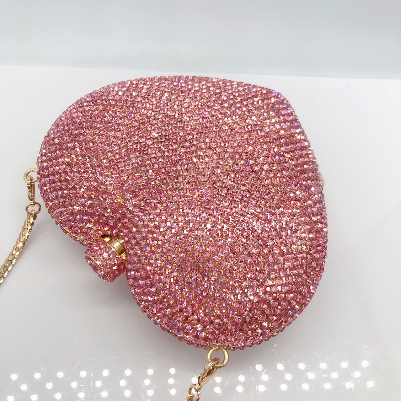 Túi clutch nữ đính pha lê hình trái tim dự tiệc — Màu hồng, Cá tính đặt làm, Màu đỏ, Vàng pha lê chi tiết 23