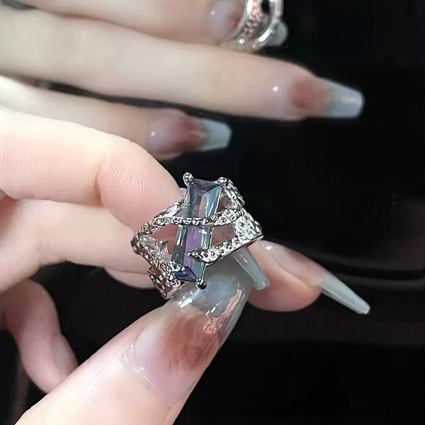 Vintage Red Geometric Gem Design Ring for Men and Women Niche Personality Punk Diablo Hollow Texture Metal Ring