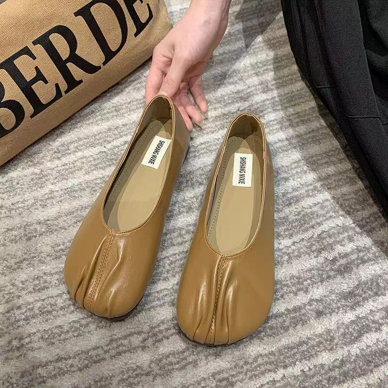 Zapatos de abuela para mujeres 2026 nuevo anti-deslizante ligero y suave temperamento de moda de alta calidad zapatos solteros zapatos para mujeres