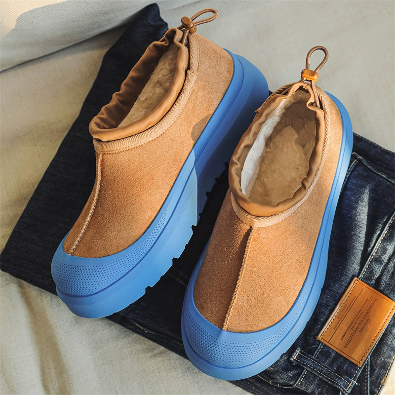 Снежные сапоги со звездами из одного меха