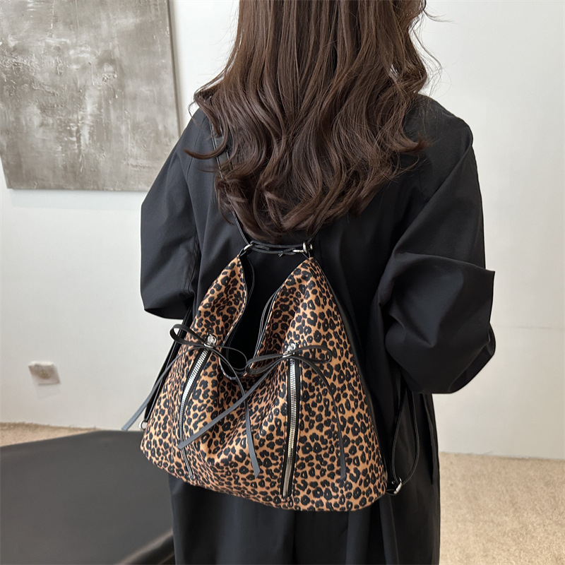 Tote para mujeres 2024 nueva mochila de viaje de gran capacidad, leopardo, mochila multifuncional, mochila de viaje ligera