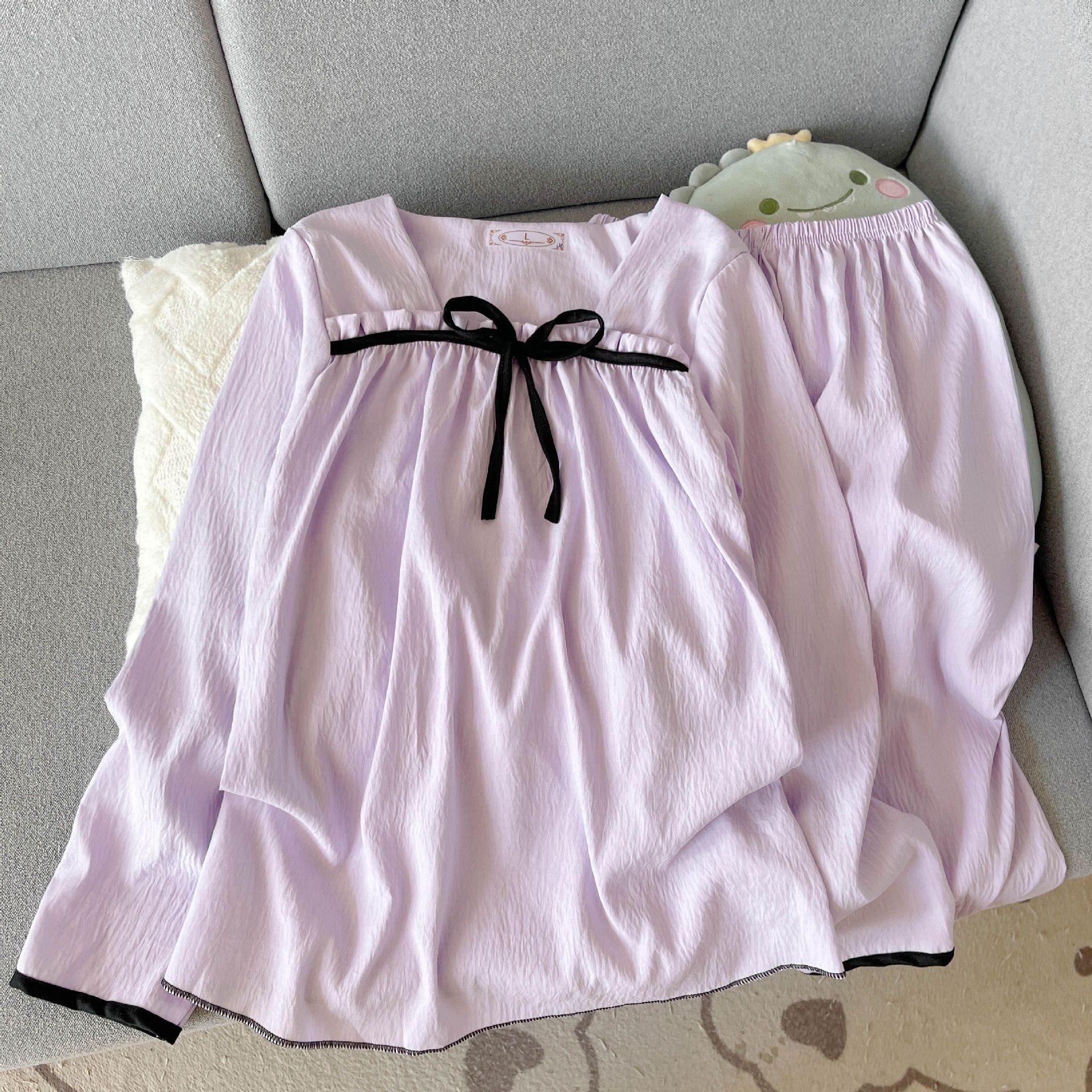 Venta al por mayor transfronteriza de primavera y otoño nube pijamas de algodón de manga larga para mujer cuello cuadrado simple estilo princesa traje de servicio a domicilio para estudiantes ropa exterior