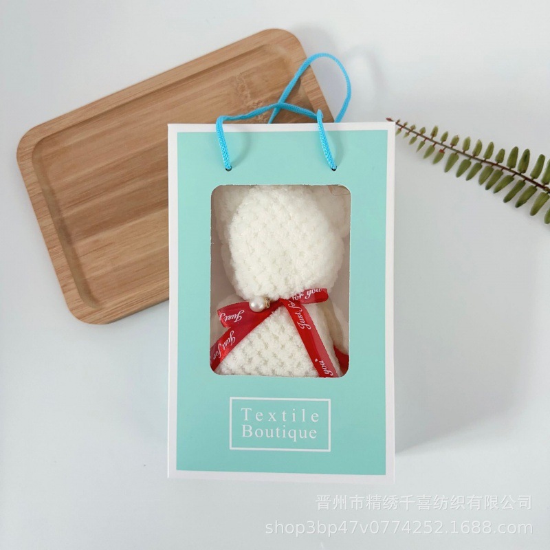 베이지 파인애플 체크무늬 곰돌이 + 진주 펜던트 + 그린 선물 상자