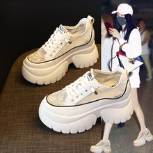 �ļ��¿��׾WЬŮ2026������8cm͸���U��С��Ь�ɸ�וr�аٴ�